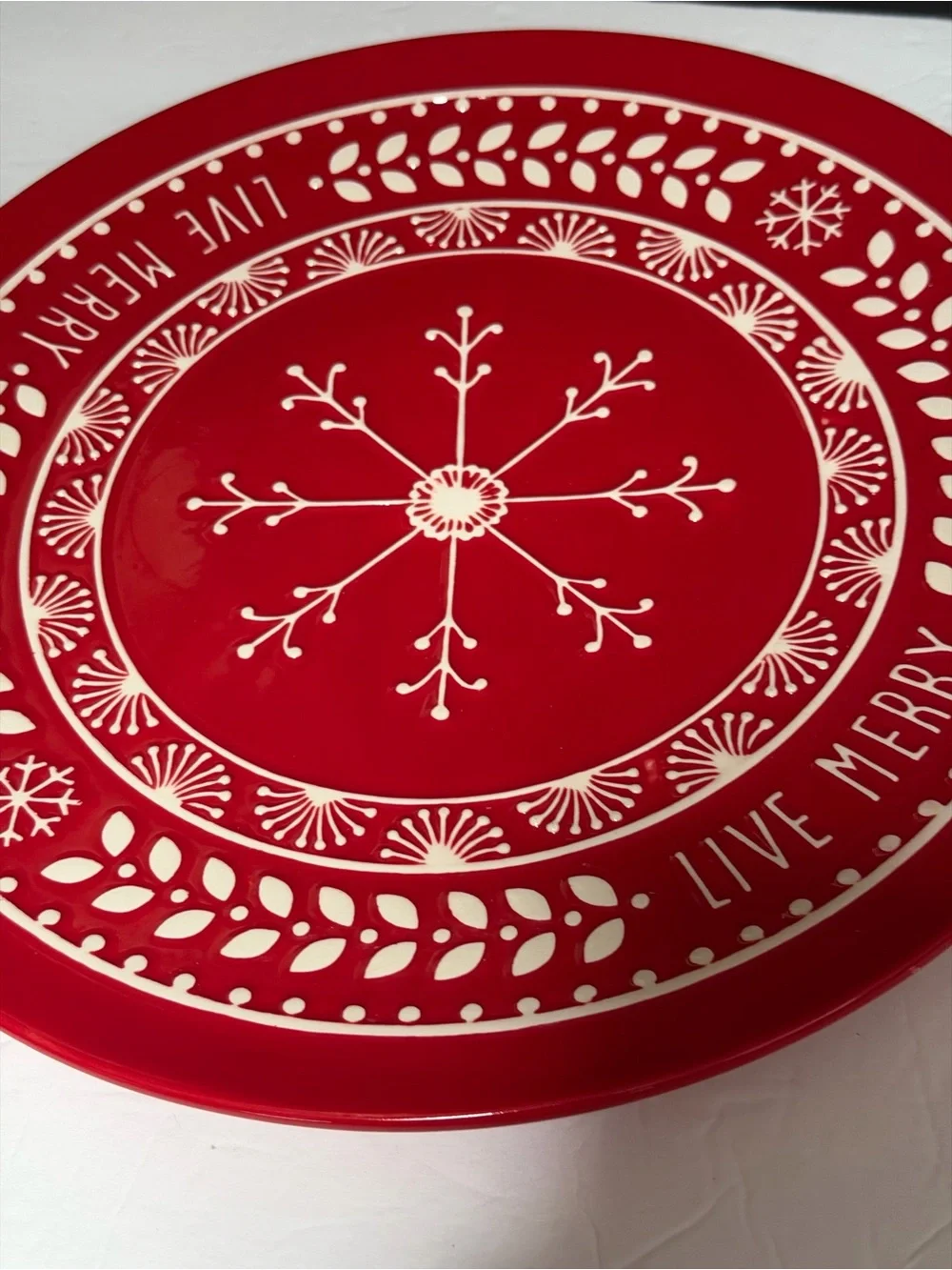 Christmas Red Round Snowflake Decorative Plate 13”